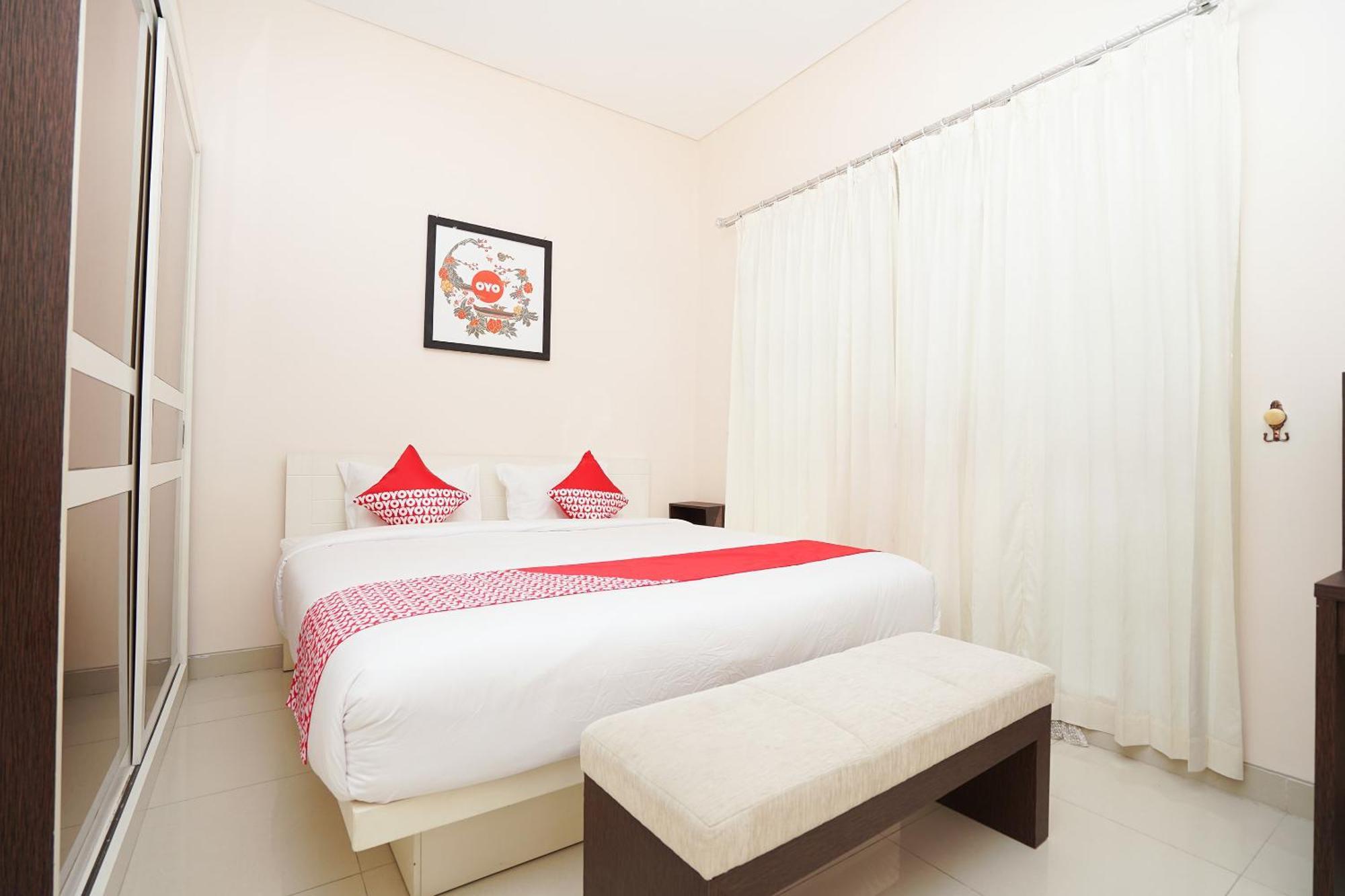 Oyo 782 Menjangan Residence At Citraland 1 Surabaya Exterior foto